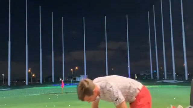@COLINMCCARTHYPGA - "From The Knees"