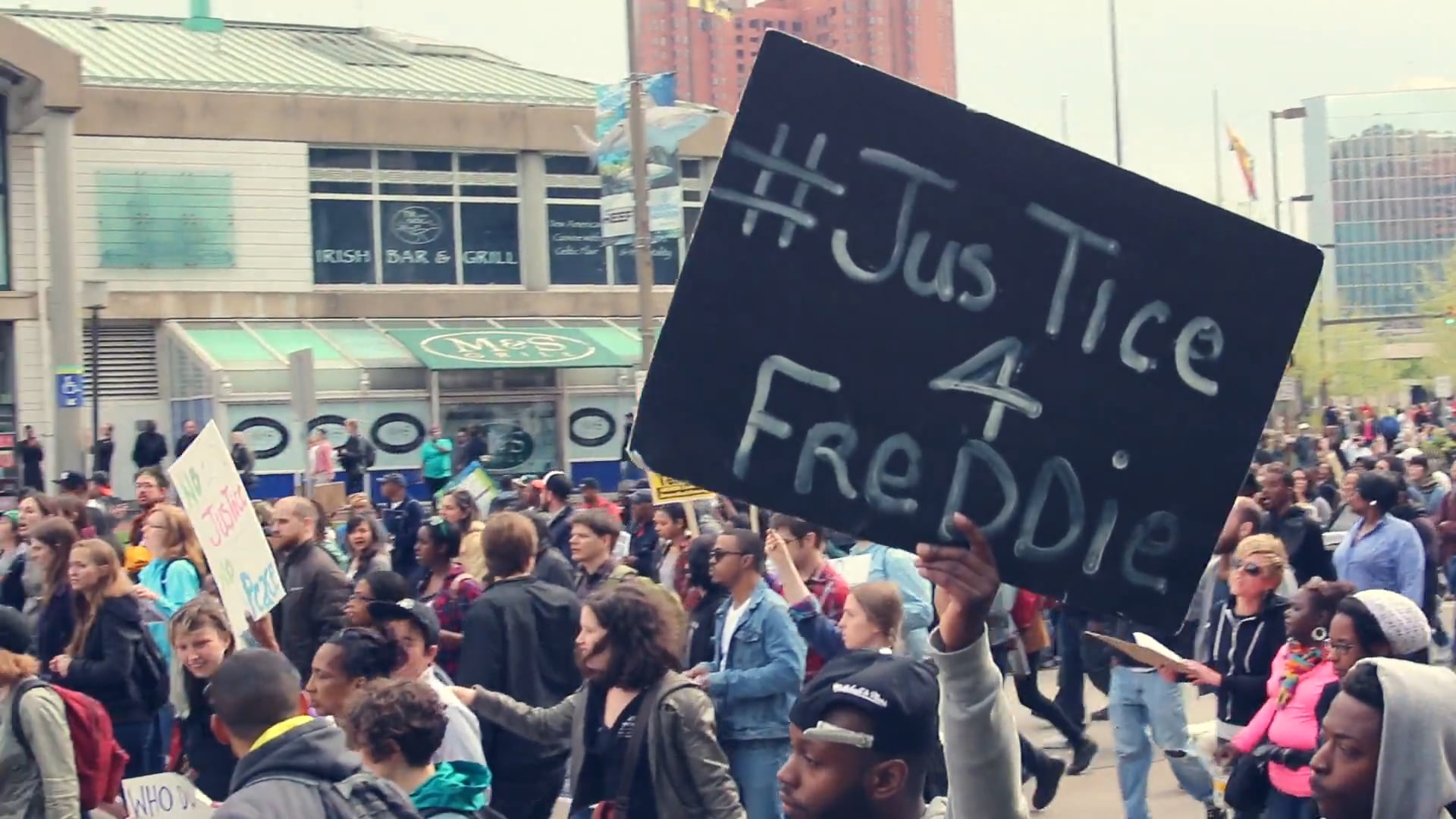 S01E08 last  The Hand I Was Dealt