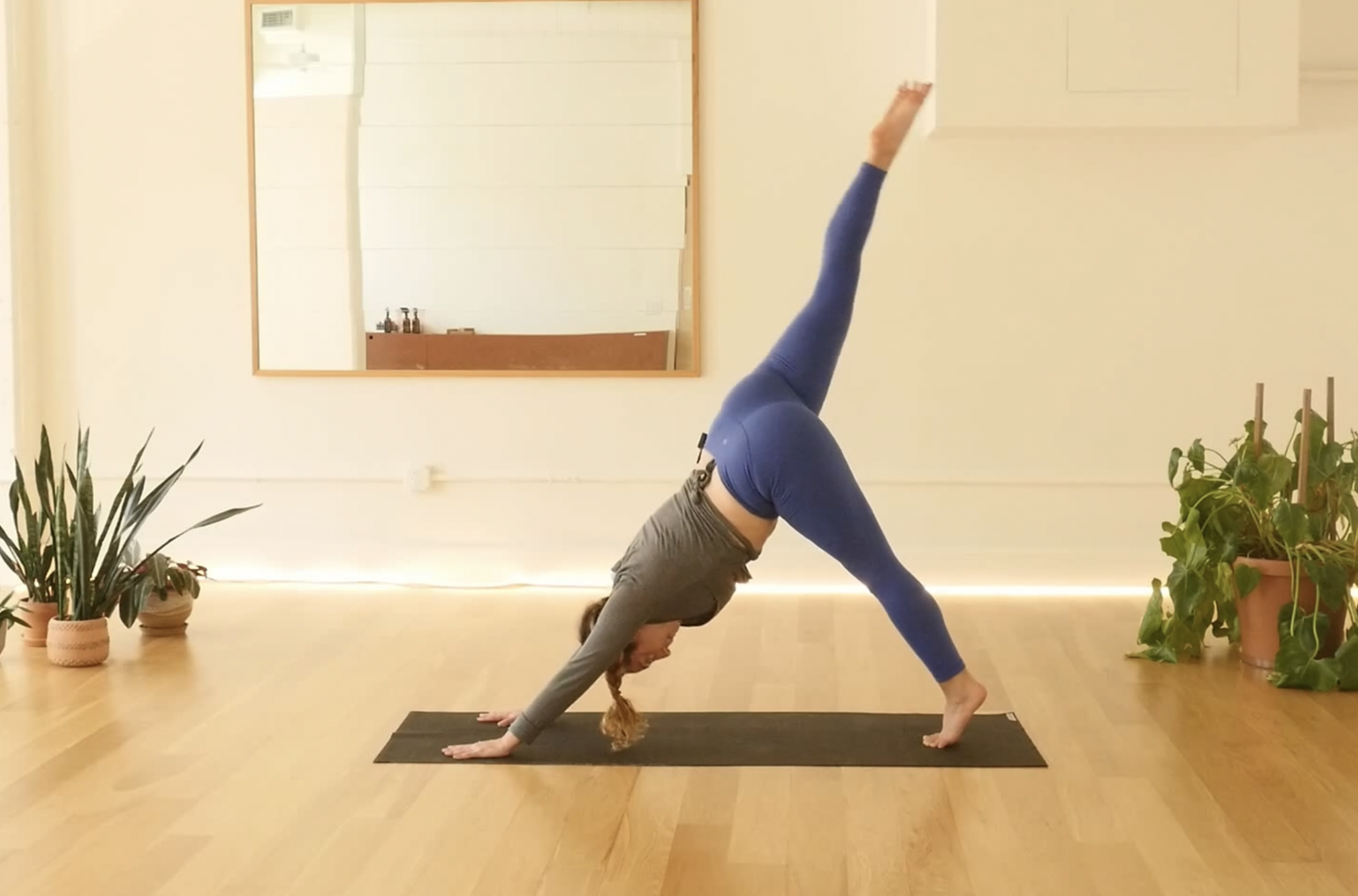 Dancerly Yoga Flow with Shoshi
