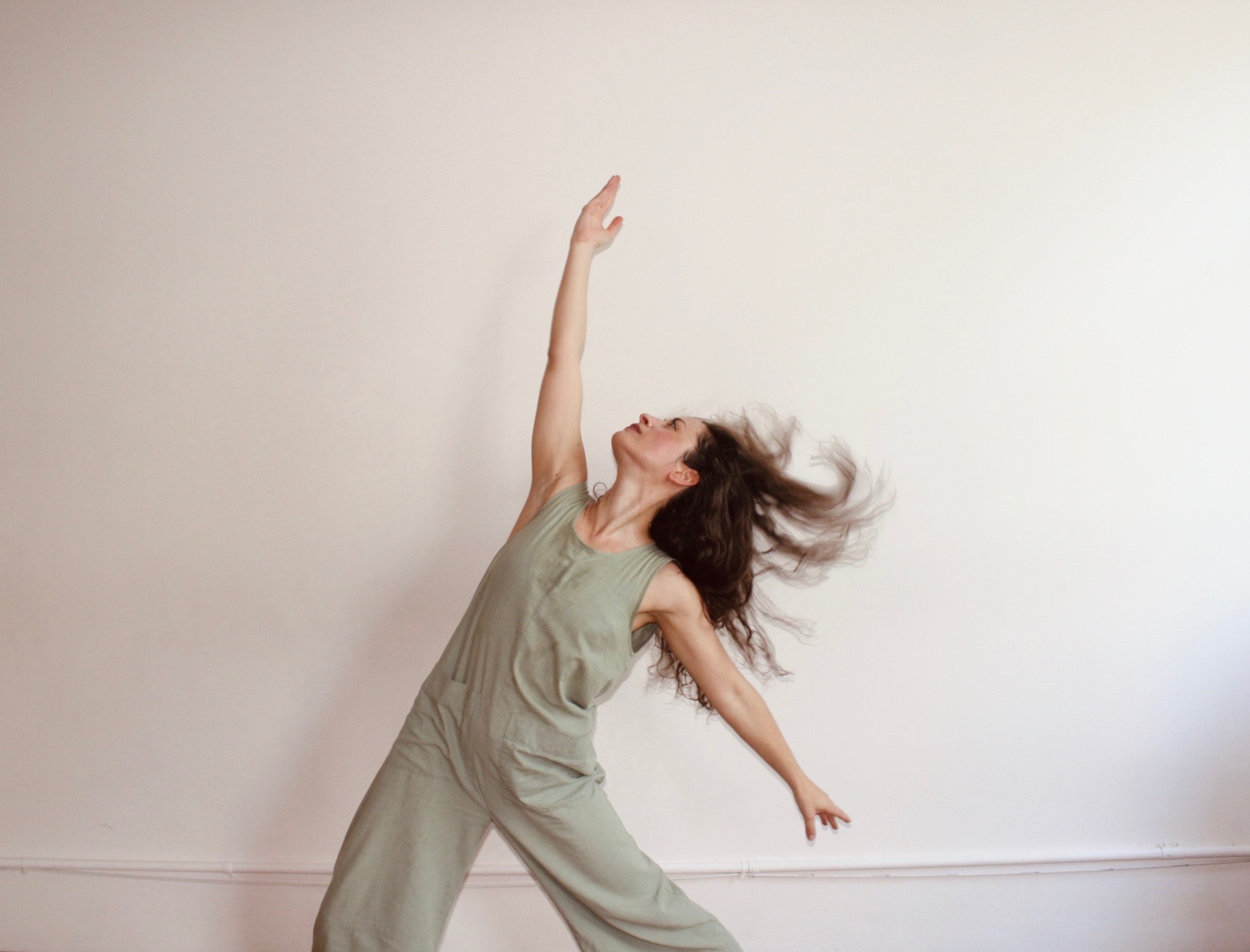 Beginner Modern Dance with Elisa 2.19.23