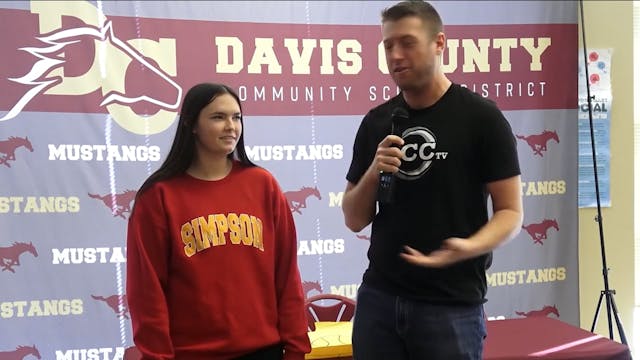 Madeline Barker Signs with Simpson Co...