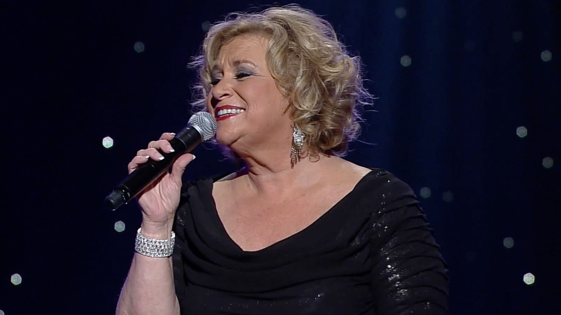 Sandi Patty Tribute at the 42nd Annual GMA Dove Awards
