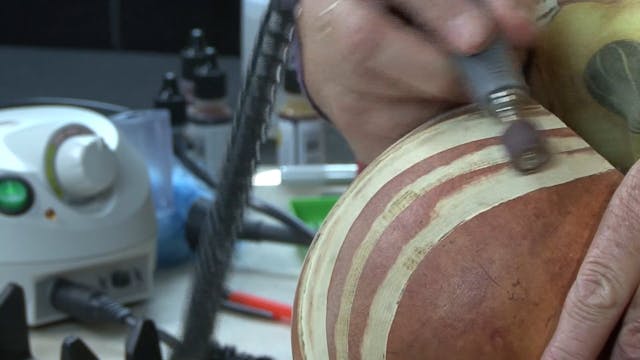 Gecko Gourd Chapter 6 - Touch Up Sanding