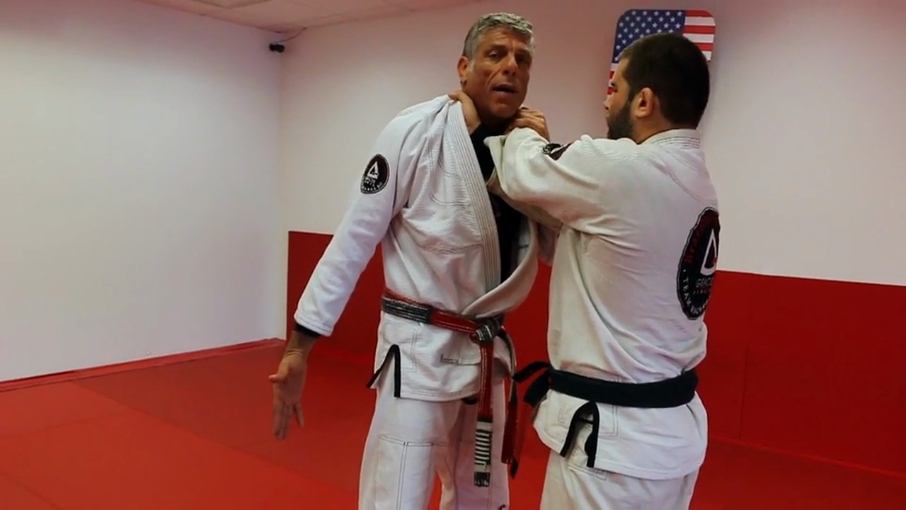 Defense To Standing Cross Choke