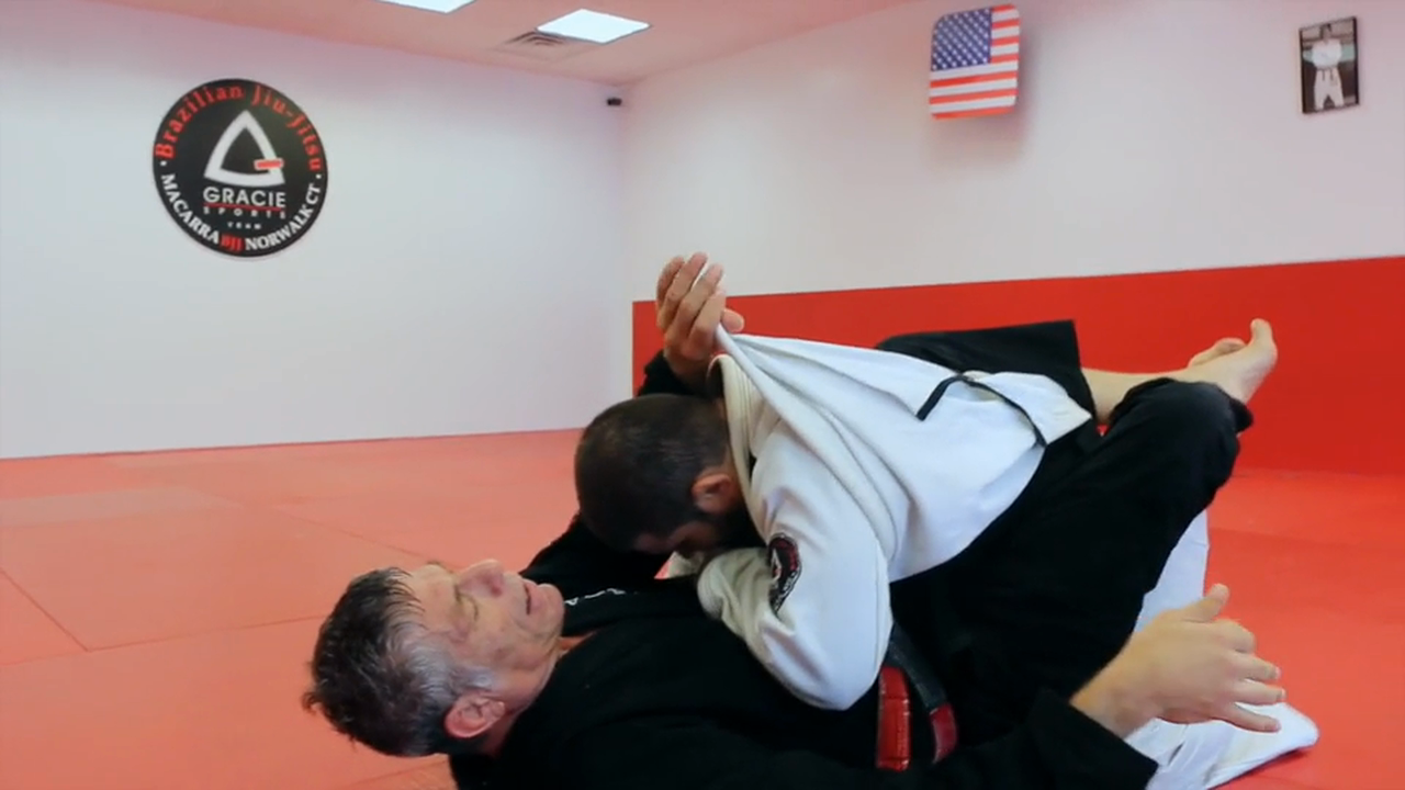 Lapel Grip Cross Choke
