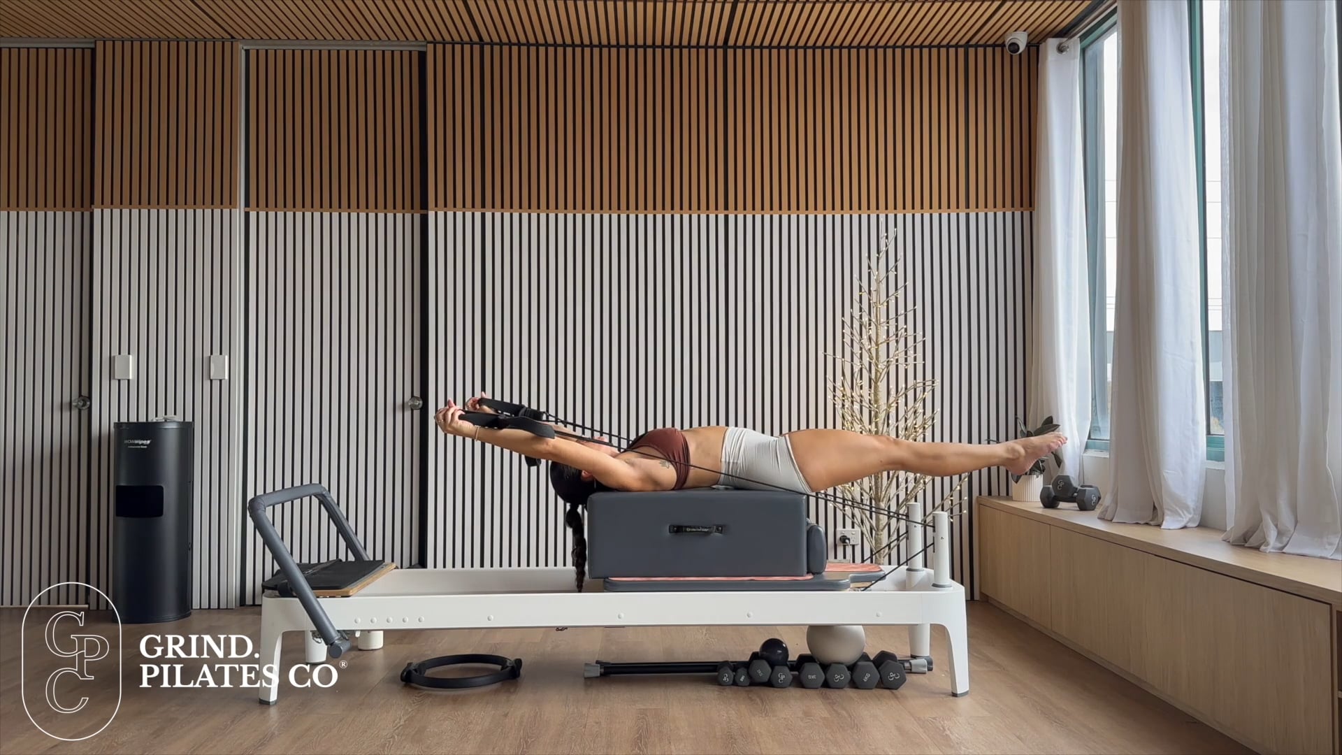 30 minute full body tricep focused reformer with Shahnae C