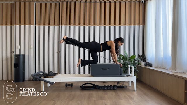 40 minute glute & ab burner with Bian...