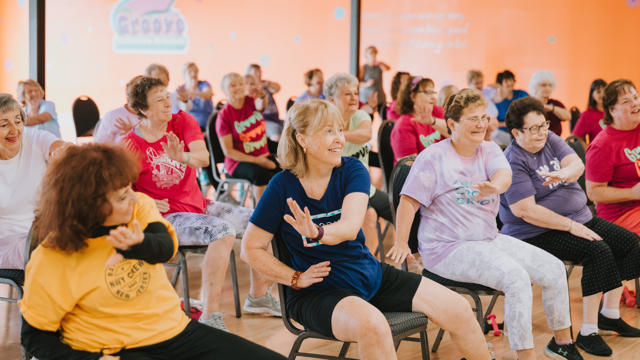 Chair Dance Fitness - Feeling Hot