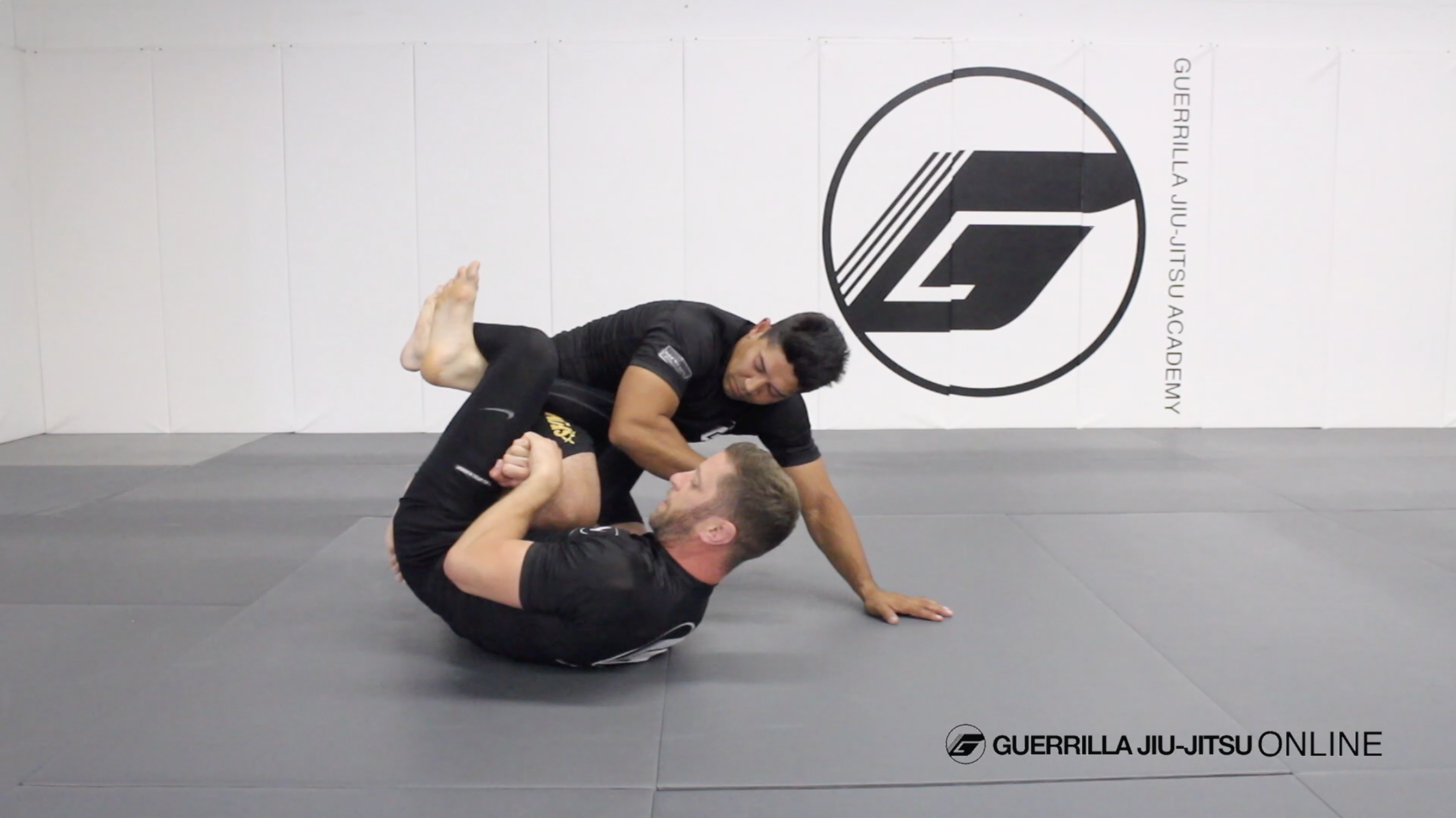 Counter The Leg Drag With A Calf Slicer. - NoGi - Guerrilla Jiu-Jitsu ...