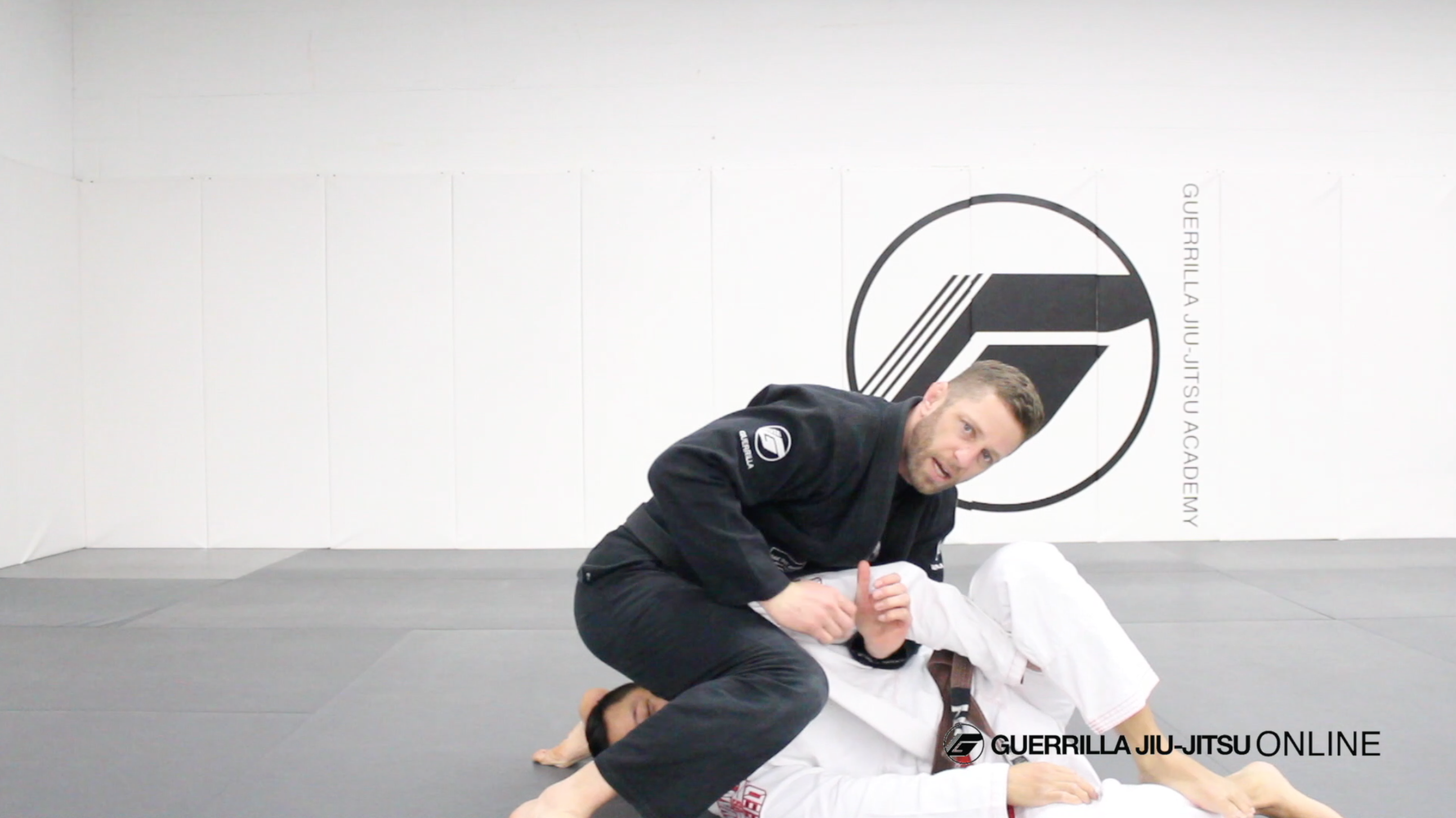 Q&A - How do you break Kimura defense when they grab their leg?
