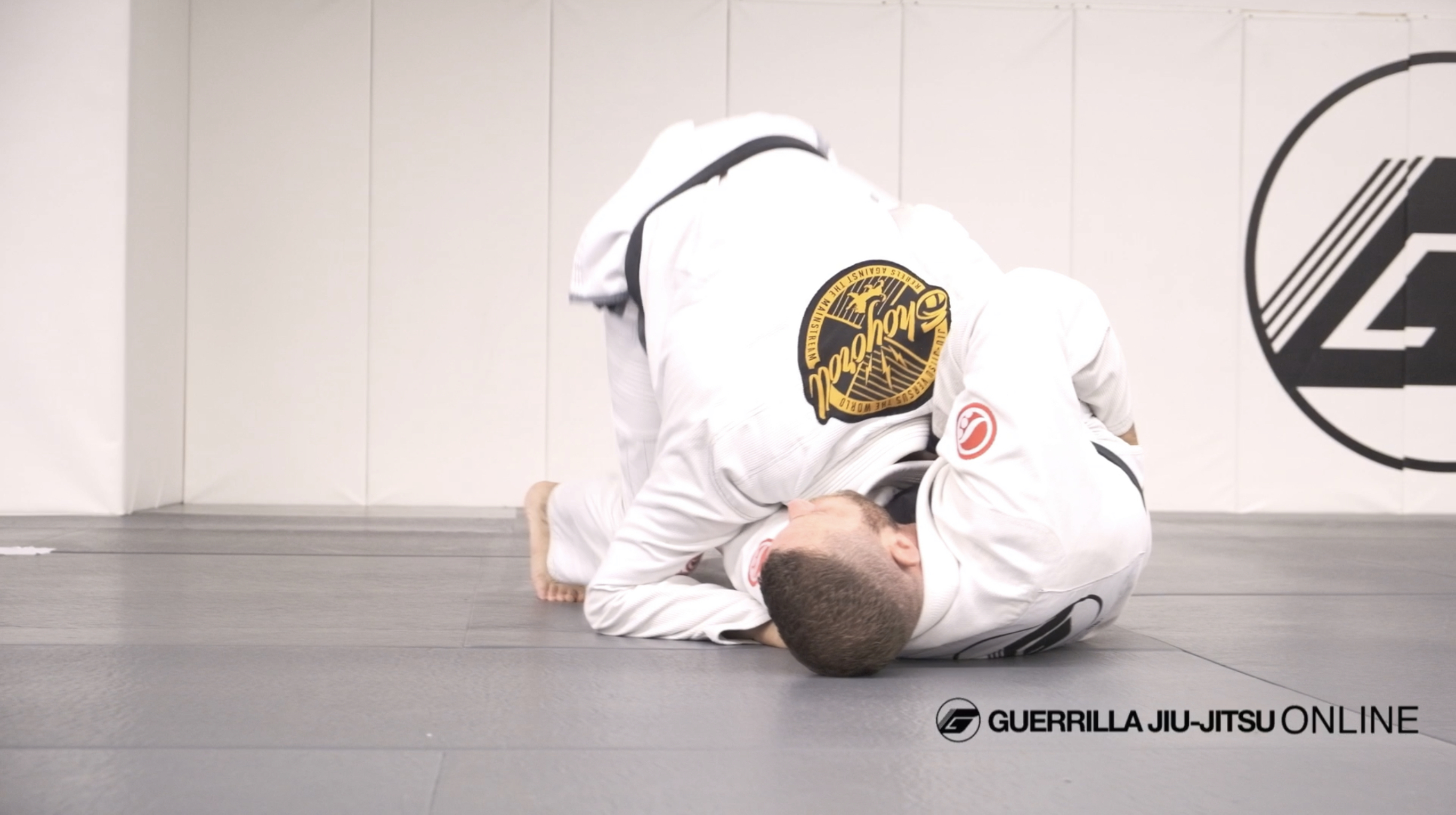 Butterfly Sweep To Guillotine Finish