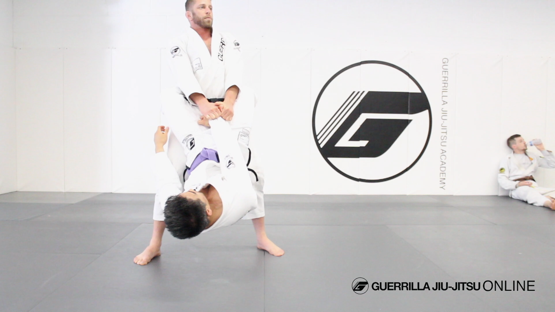 Beginner Essentials - "Nelly Break" the Guard
