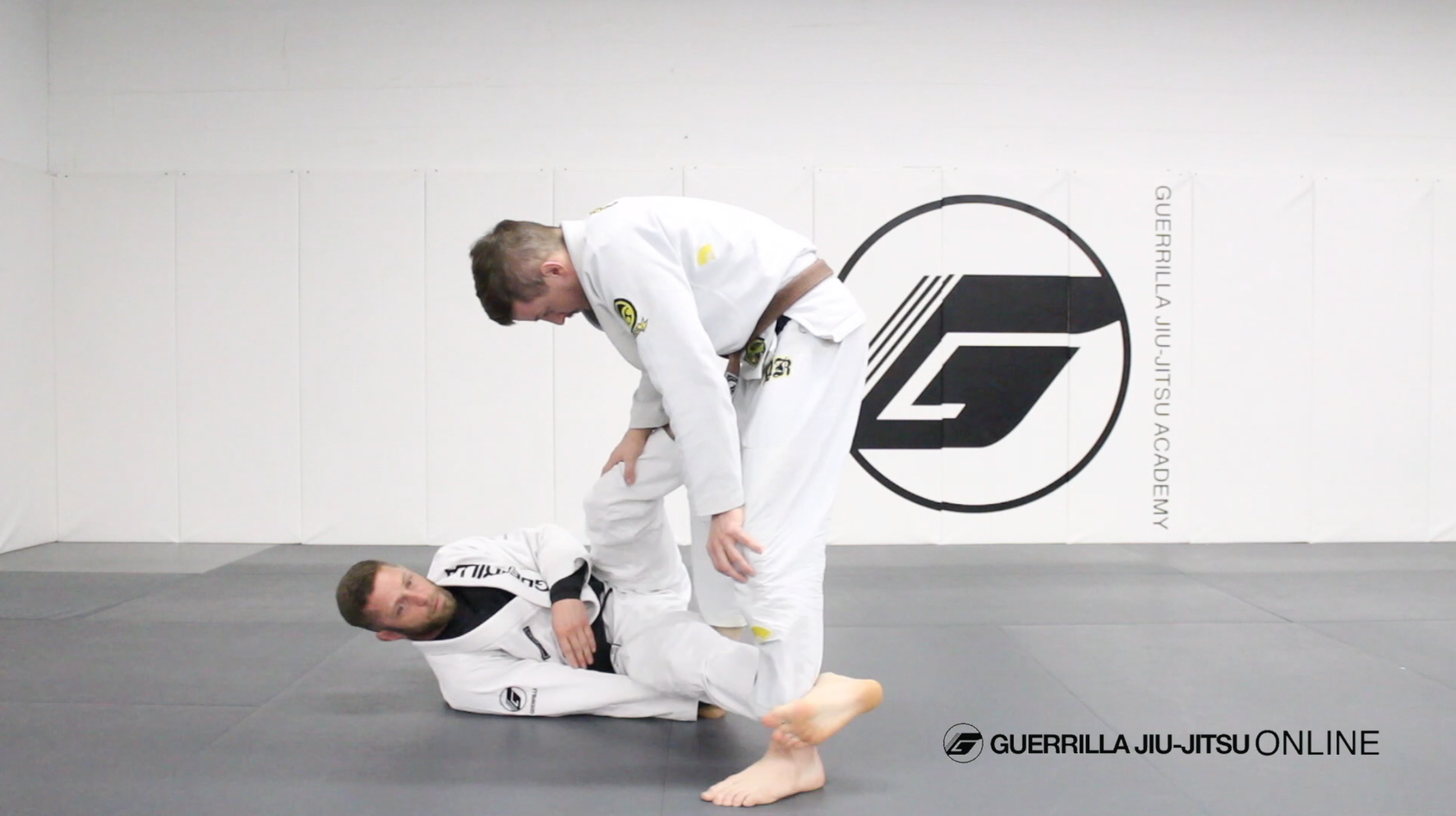 Reverse de la Riva Guard - Simple Sweeps Part 1.5 - Mid Range