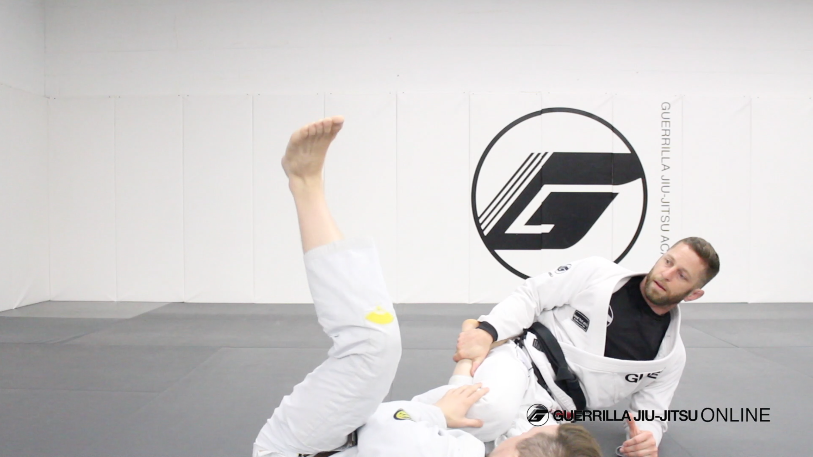 Reverse de la Riva Guard - Simple Sweeps Part 3 - Long Range