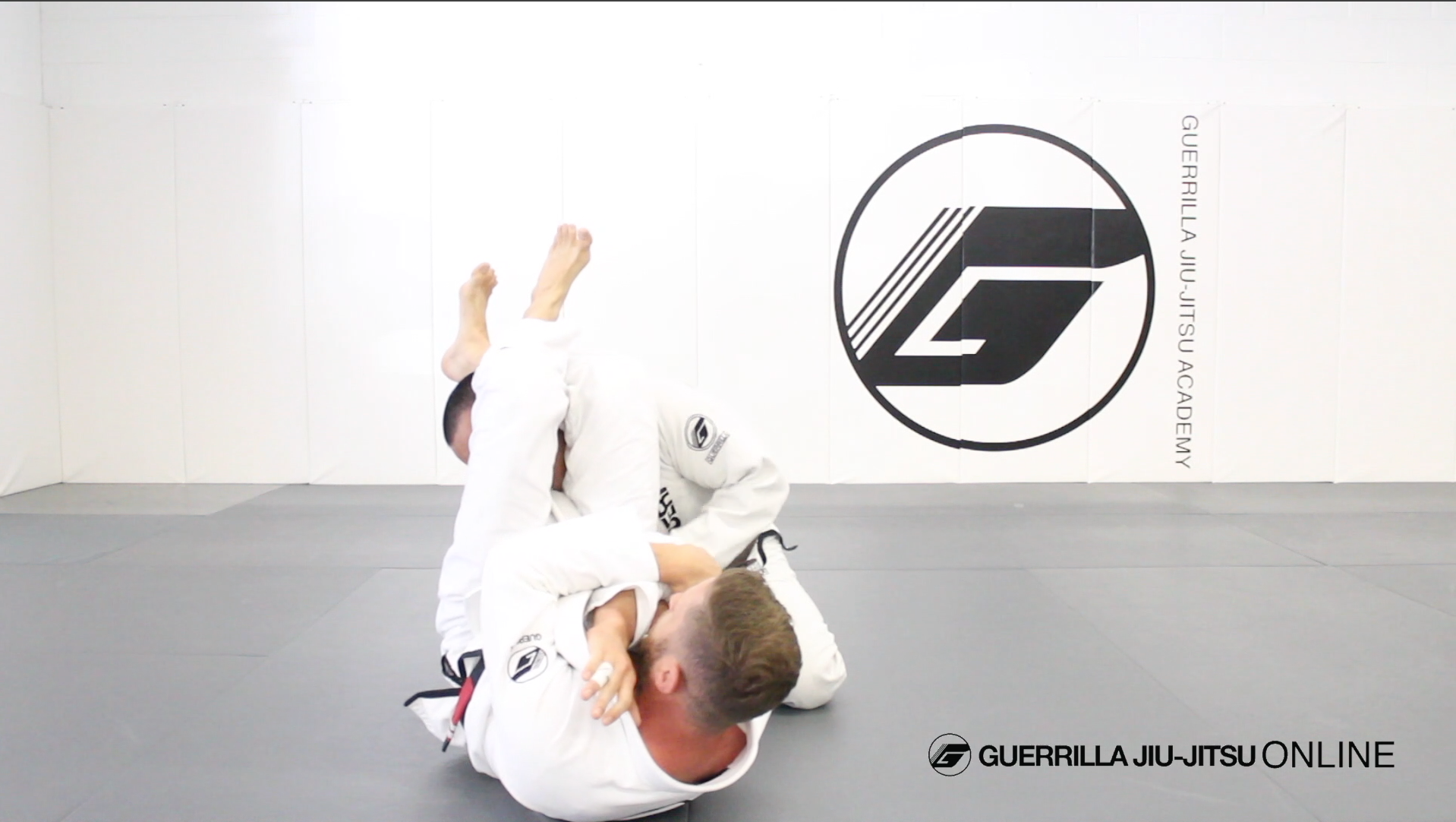 Beginner Essentials - Triangle Armlock
