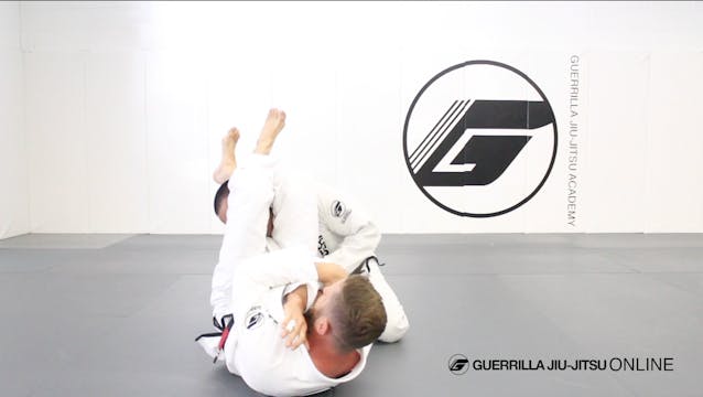 Beginner Essentials - Triangle Armlock