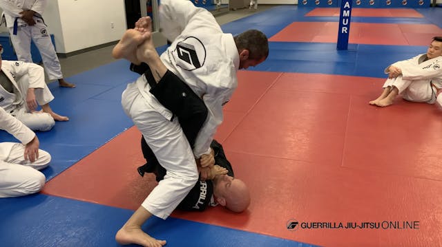 Tips For Striking From Top Closed Guard