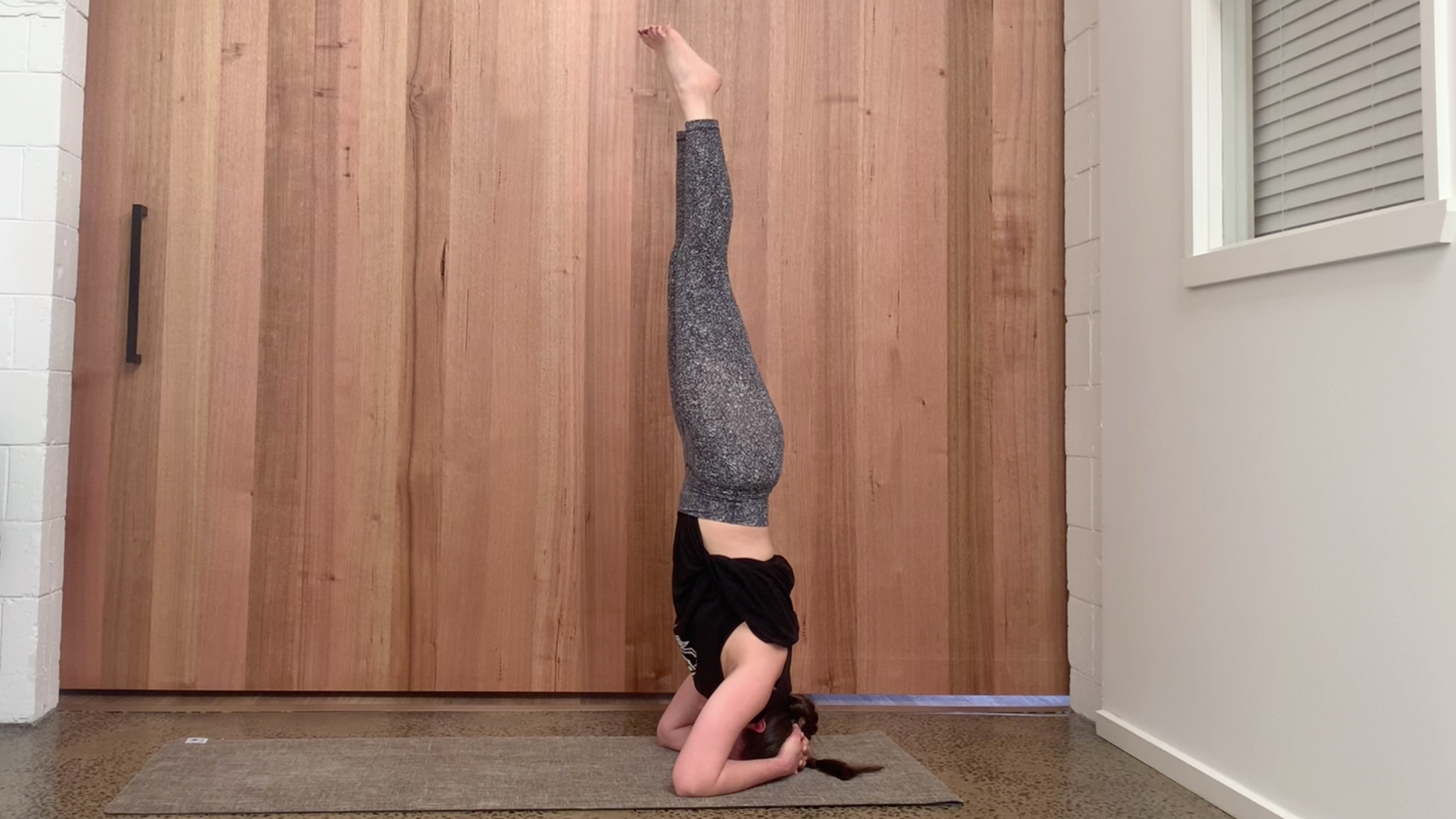 Rise Up to Headstand 45min Vinyasa with Kaela Raku