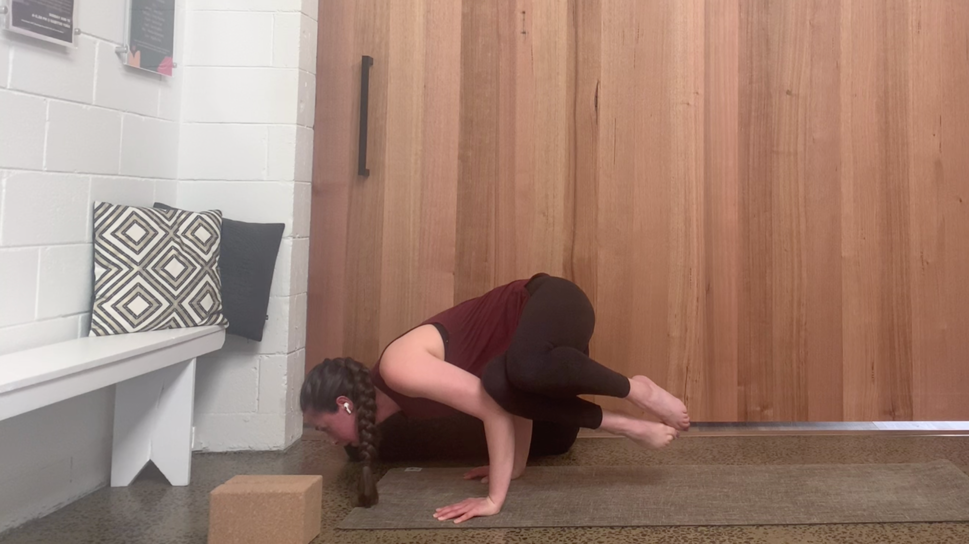 Parsva Bakasana Play 60min Vin+Yin with Kaela Raku