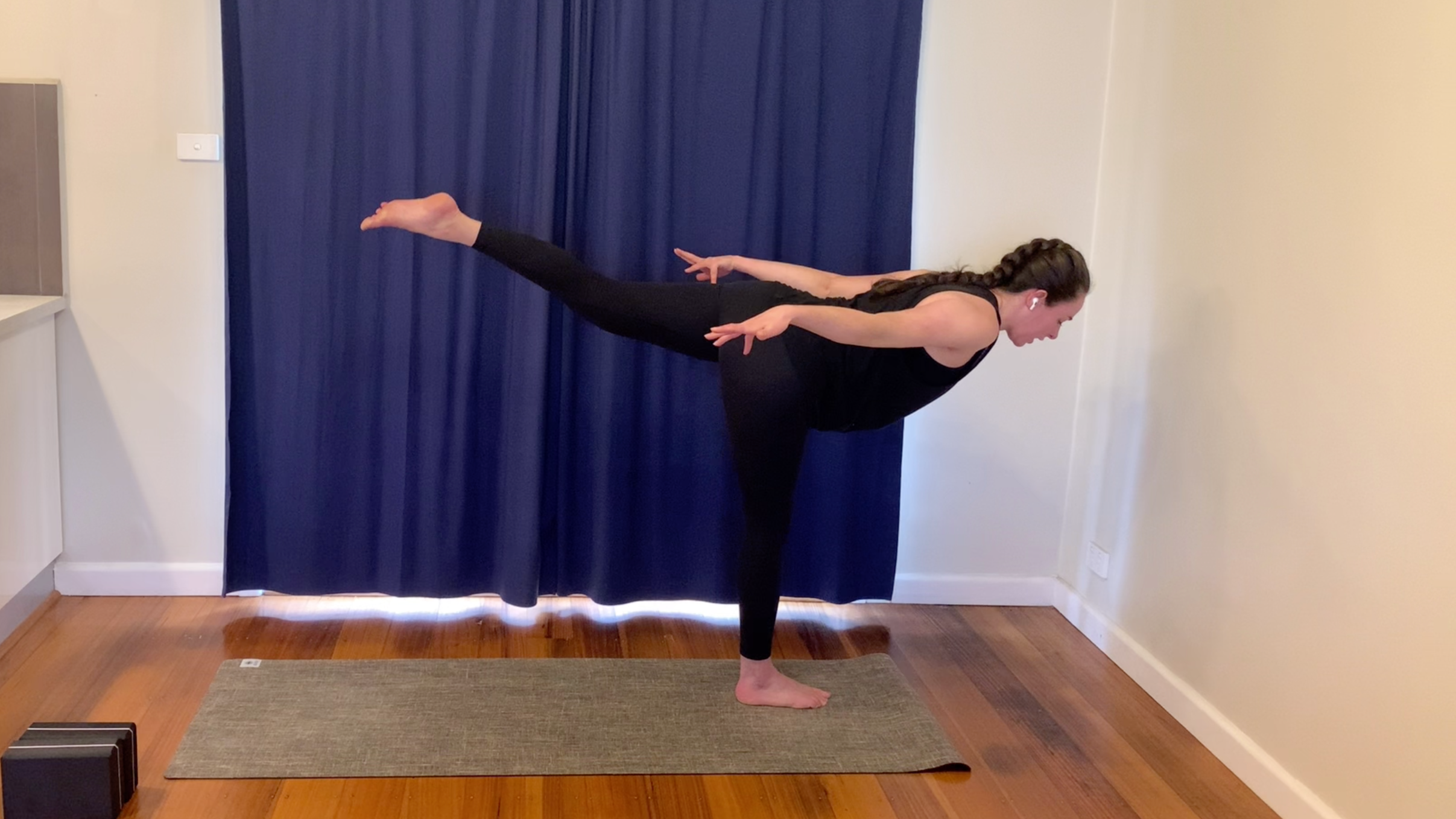 Love Thy Self 45min Vinyasa with Kaela Raku