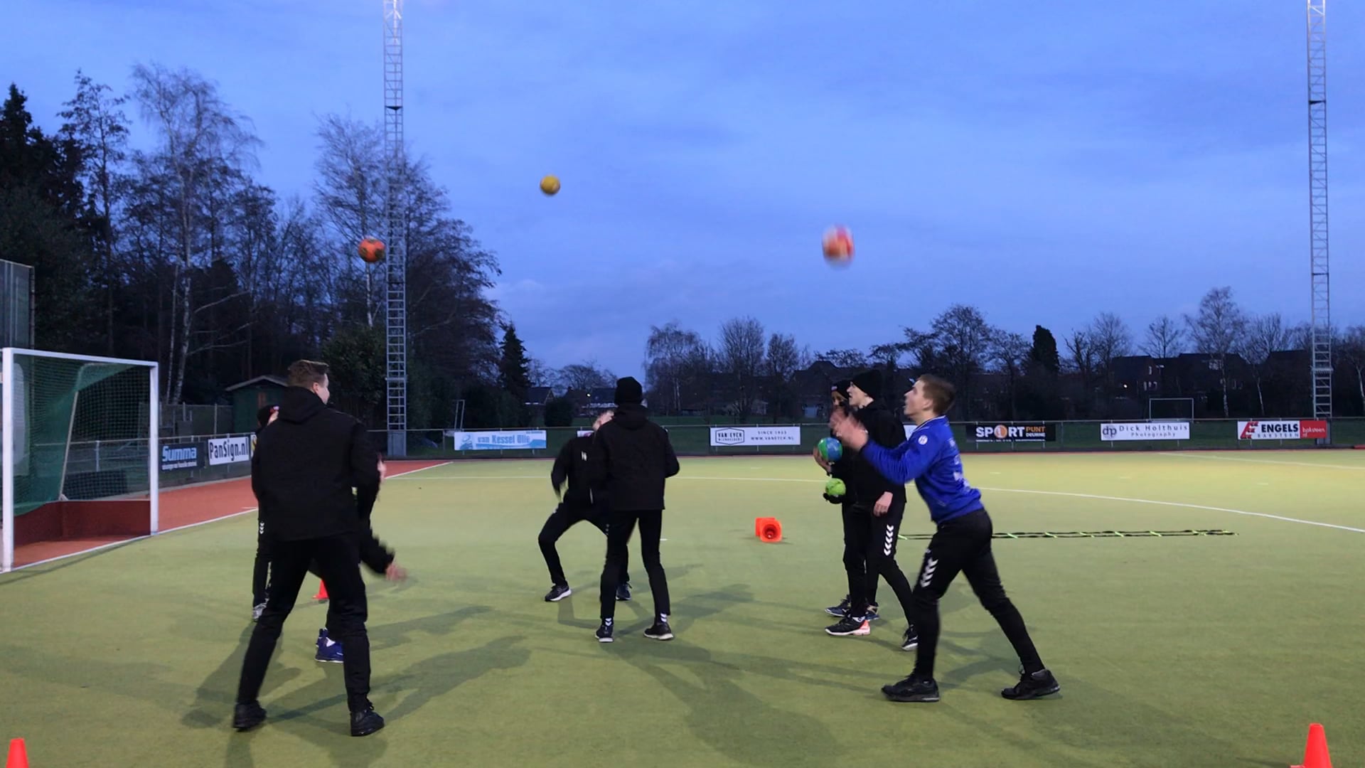 Balvaardigheid met handbal #1