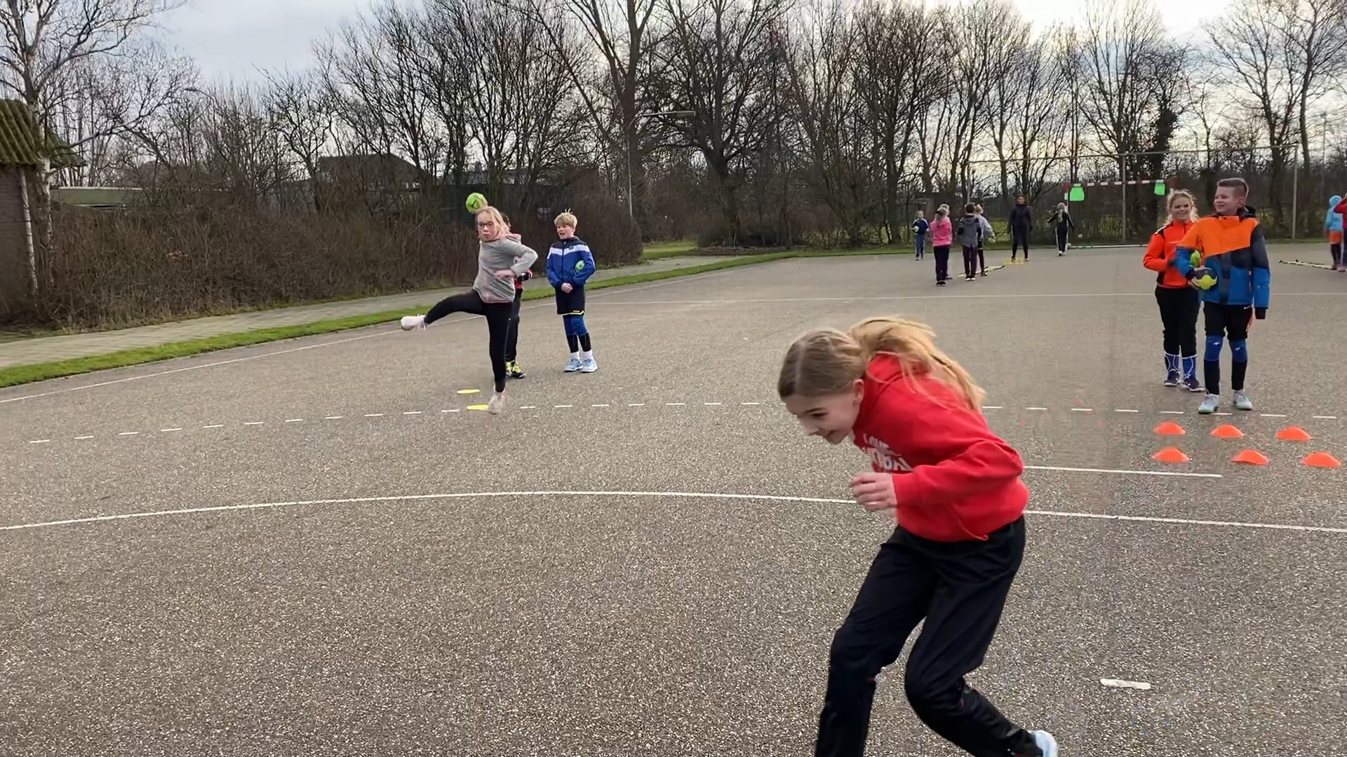 Mikken vanuit sprong D-Jeugd