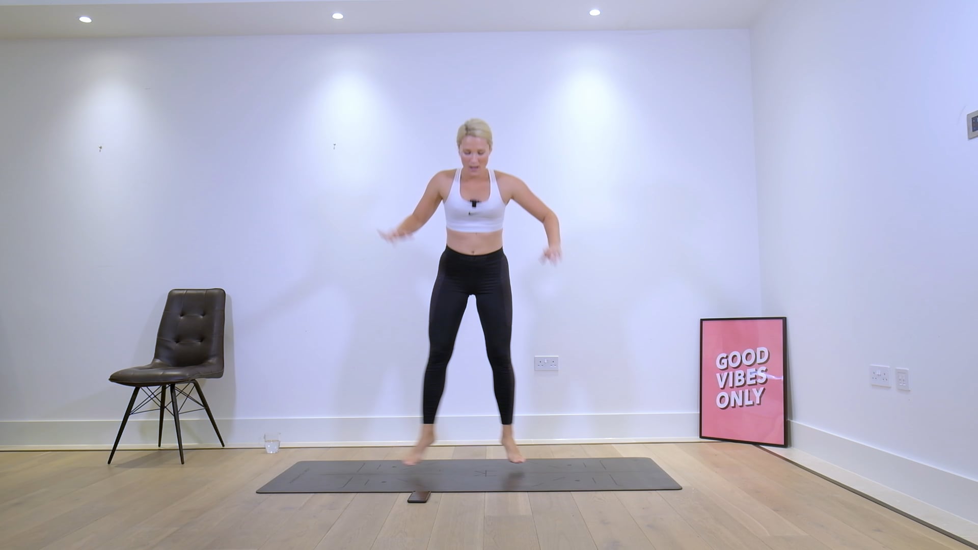 28 day challenge session 9 - 20 minute cardio and core