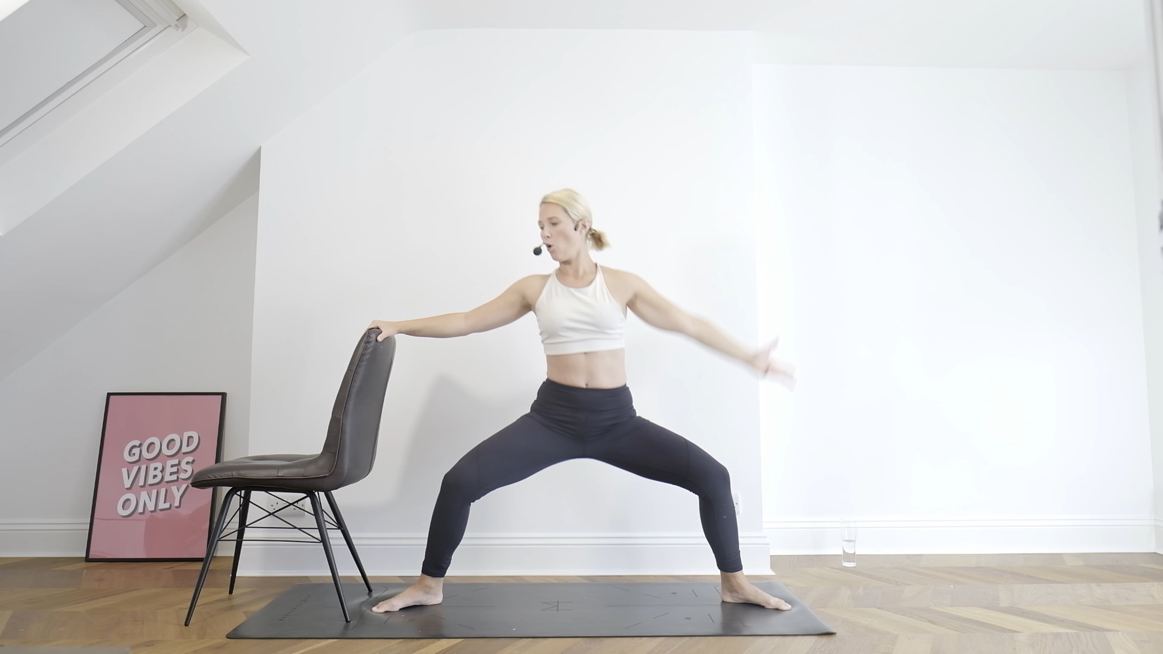 LIVE outer thighs and obliques 31.08.20