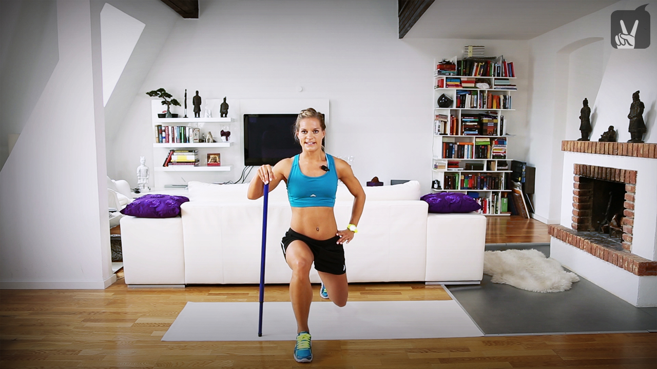 Fit in 4 Wochen - Tag 2 - Bauch-Workout mit Corinna Frey