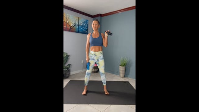 INTERVALS with loop band & light weights