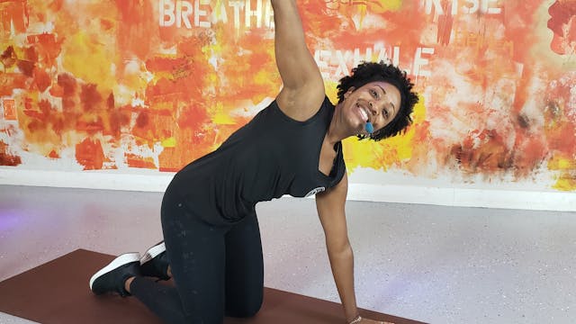 20min Mobility Flow with Leah