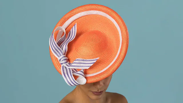 Saucer Hat Styling