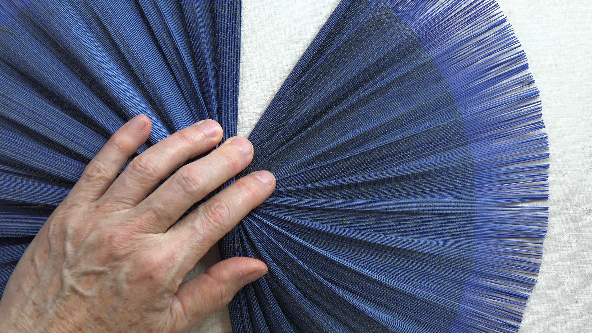 Use steam to shape JinSin