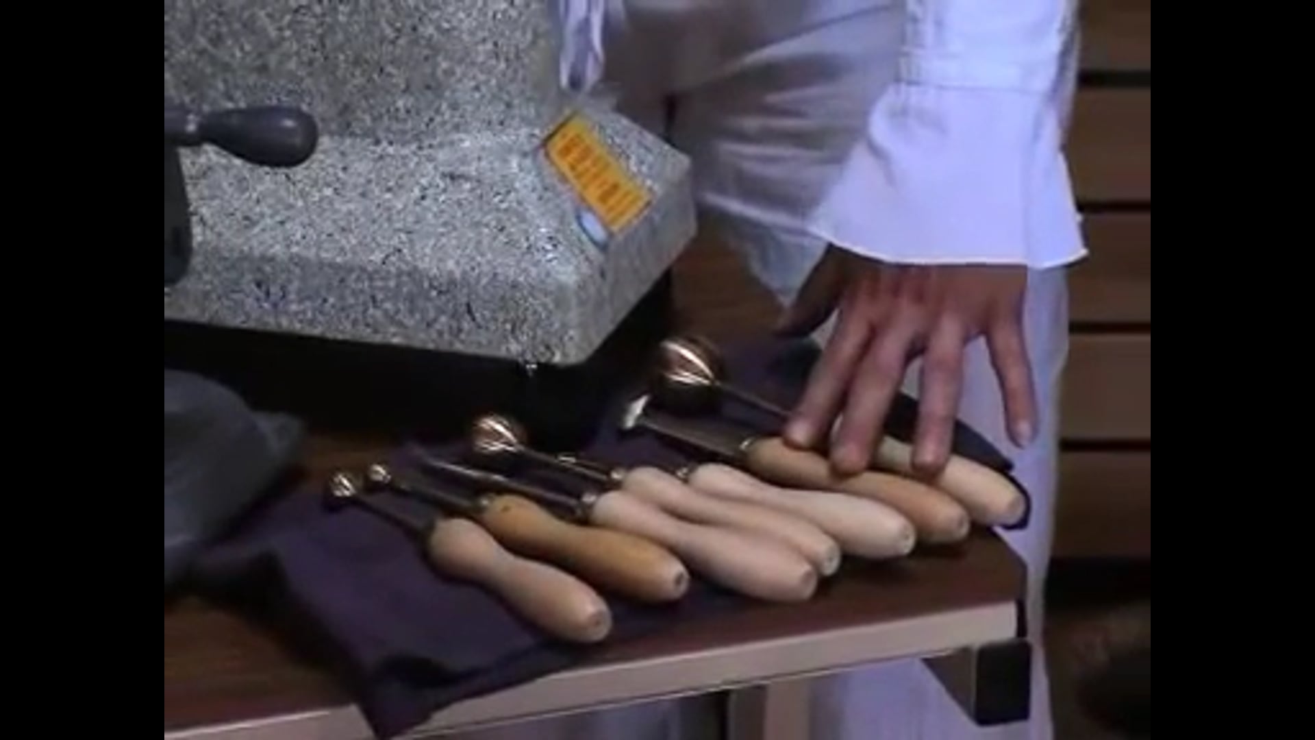 Hat making tools tutorial with Waltraud Reiner (1)