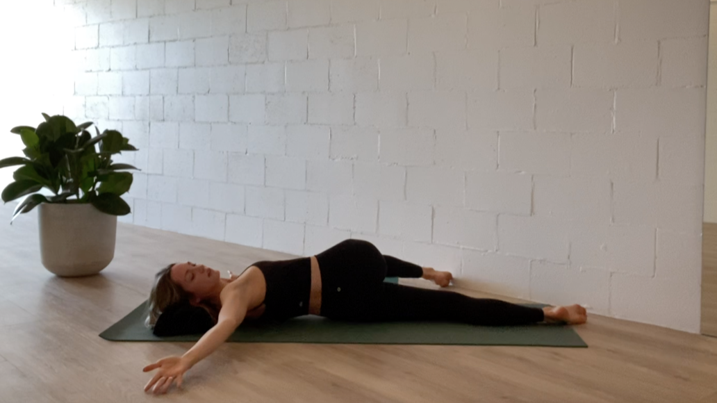 Relaxing Neck, Shoulders + Back Stretch.