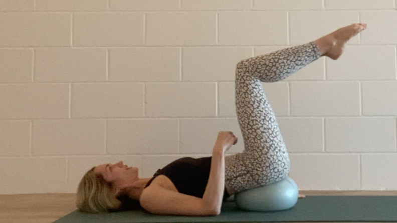 Pilates Mini-ball Ab Workout