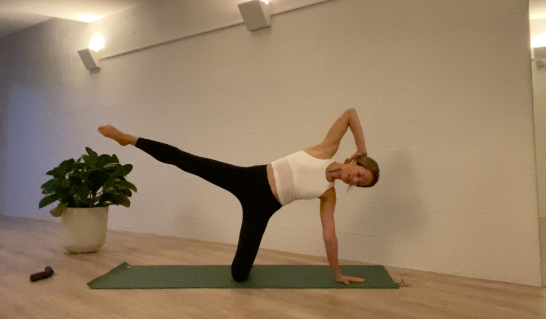 LIVE 21 - Power Pilates + Weights