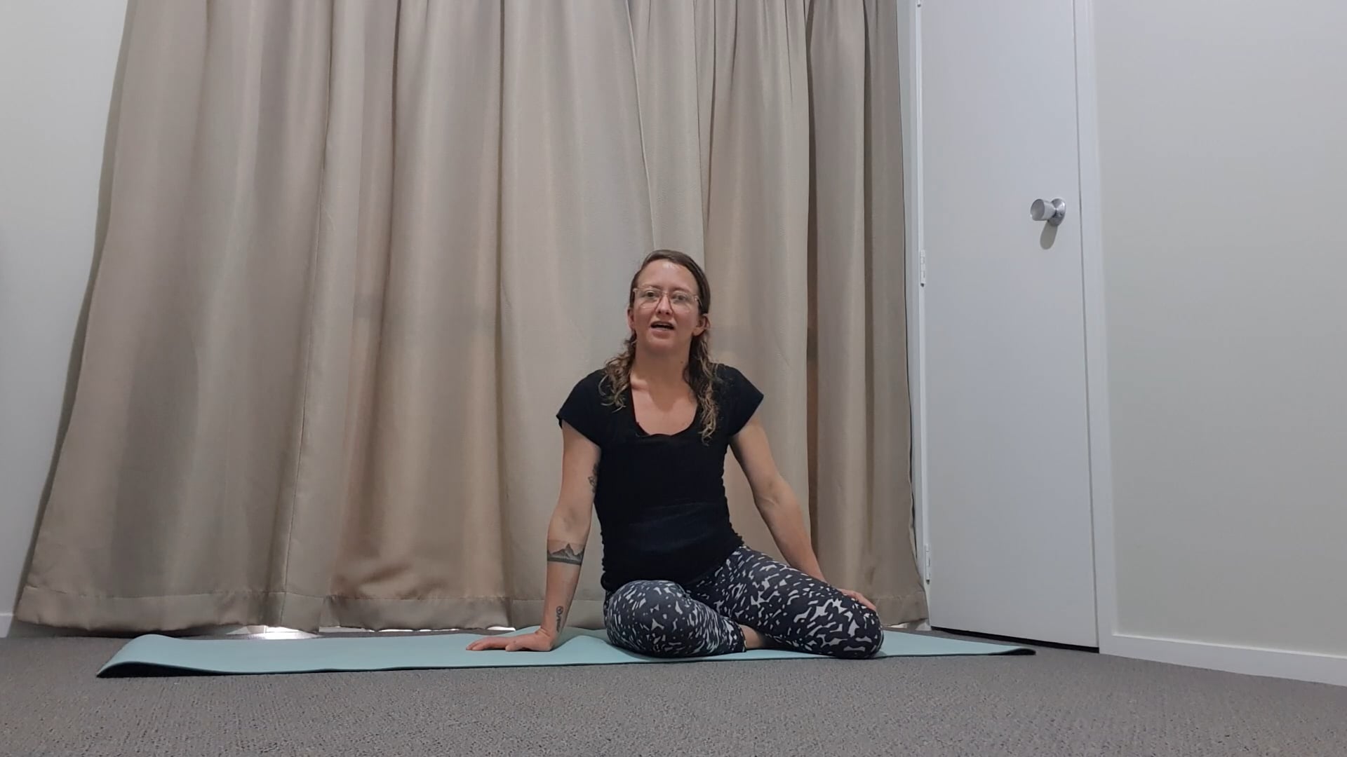 Series - Side plank leg lifts 4