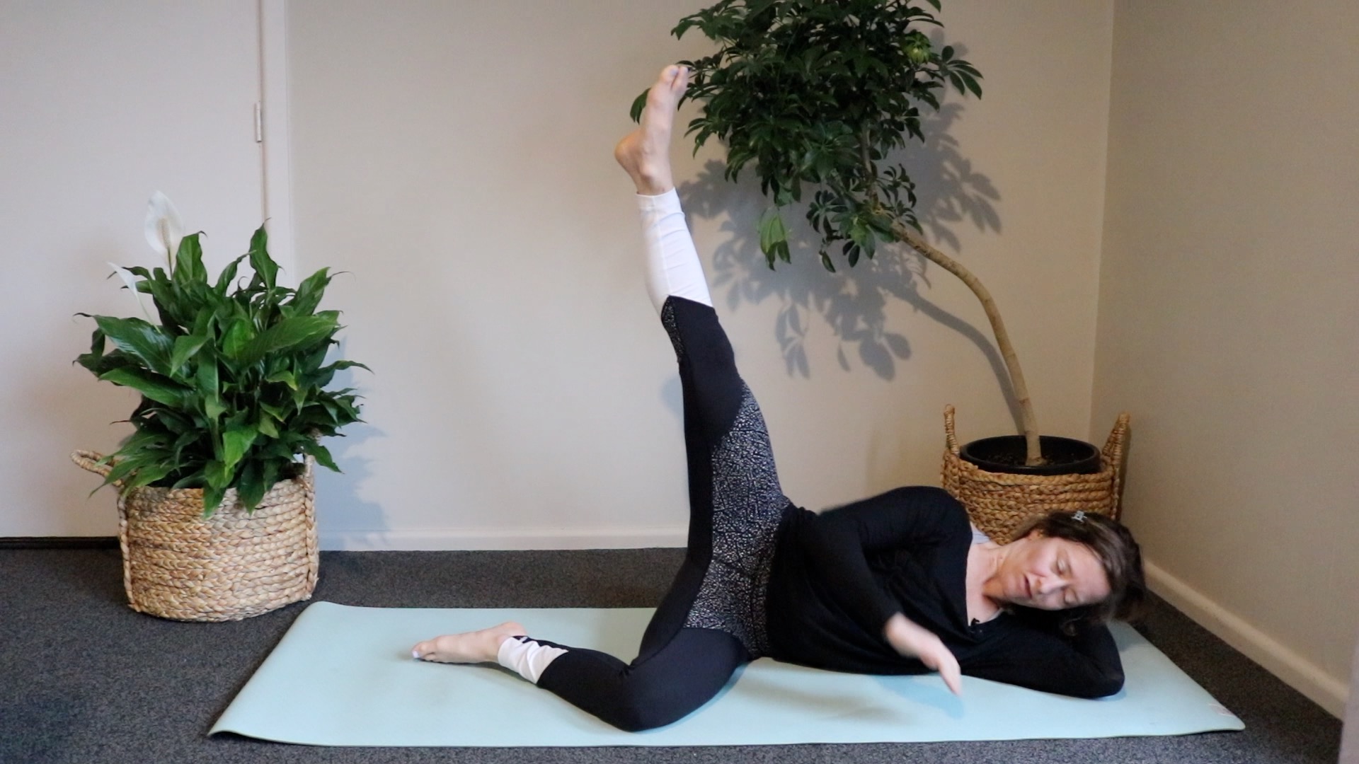 Pilates Short Glutes