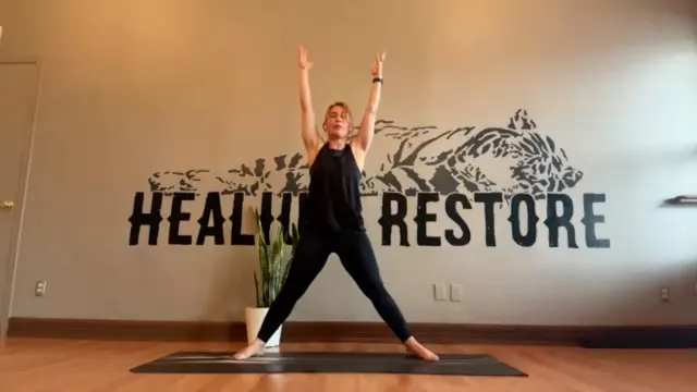 45 min Vinyasa Flow (Stand Up!) w/Sarah 9/12/2024