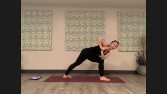 12/1/20 - Sarah - Vinyasa Flow