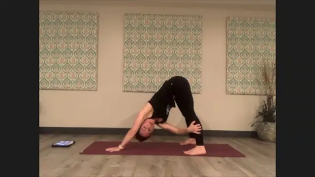 11/24/20 - Sarah - Vinyasa Flow