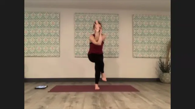 Vinyasa Flow w/Sarah