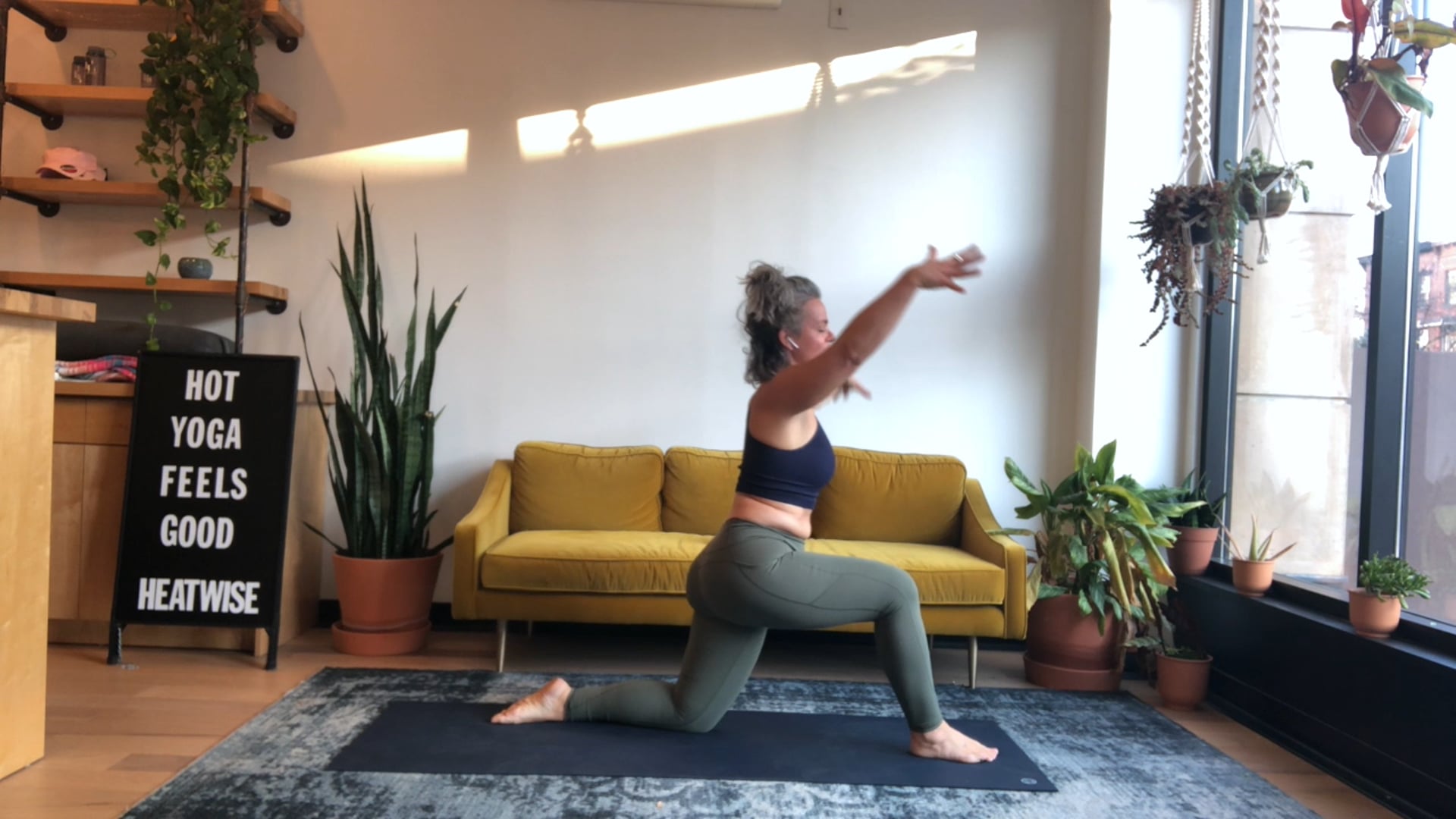 Yoga For Skiers: Warm-Up Flow - 20 min - Sigrid P.