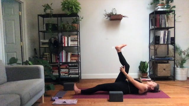 Core Flow - 60 min - Erin L.