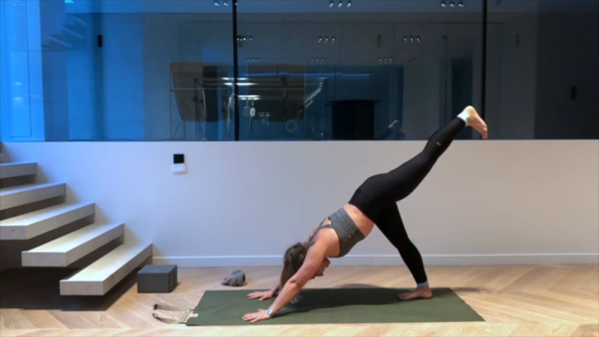 Spine Mobility Flow - 45 min - Anna F.