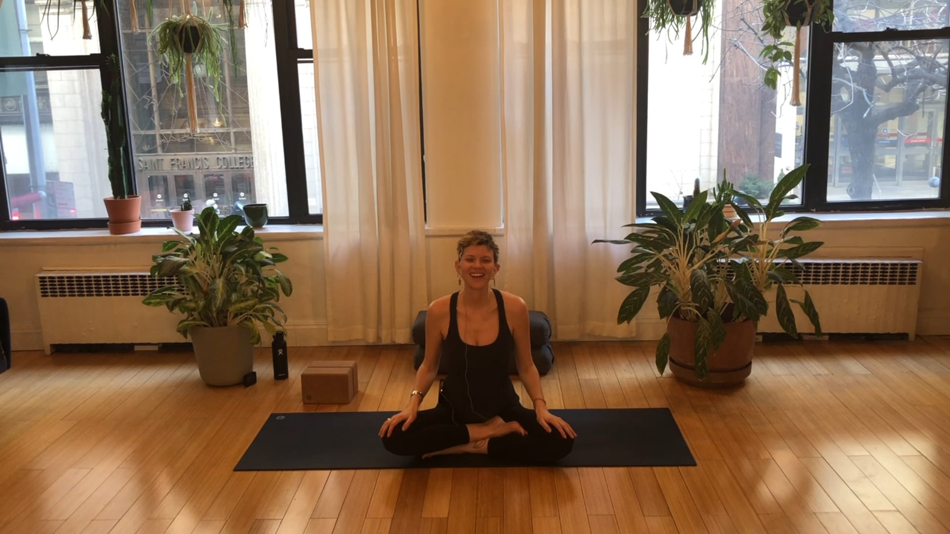 Gentle Prenatal - 30 min - Zoe MK.