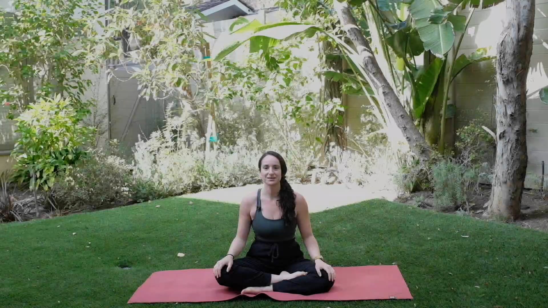Neck & Shoulders Yoga - 45 min - Lara S.