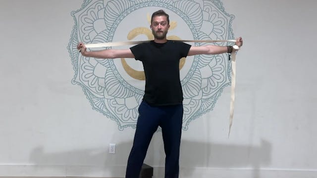 Flow with Straps - 35 min - Ethan S.