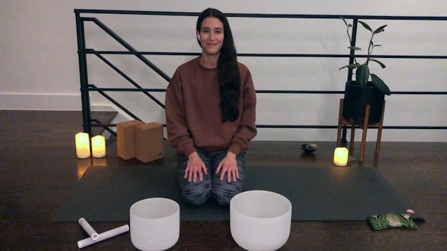 Singing Bowl Sound Bath - 10 Min - Leah C. 